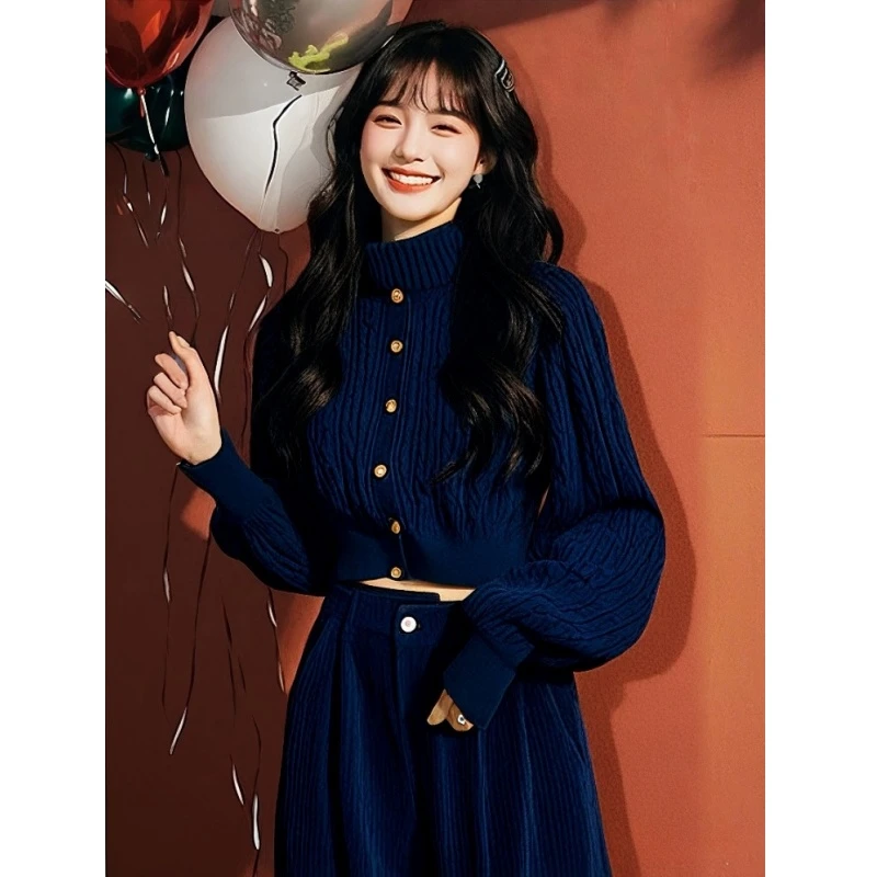 大码胖mm巨显瘦套装藏蓝色高领毛衣灯芯绒阔腿休闲裤两件套女