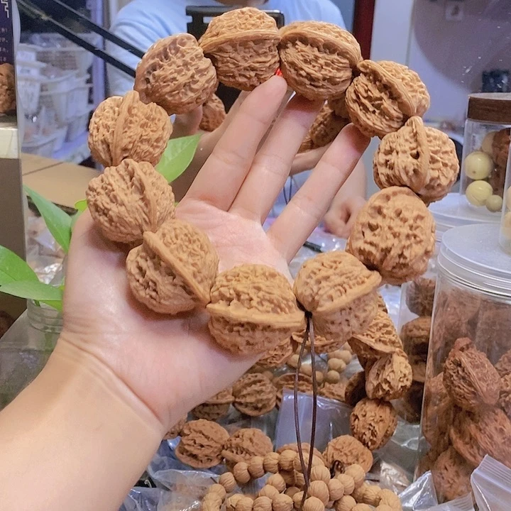 【闪购商品】核桃把件36.5红狮子小众手持