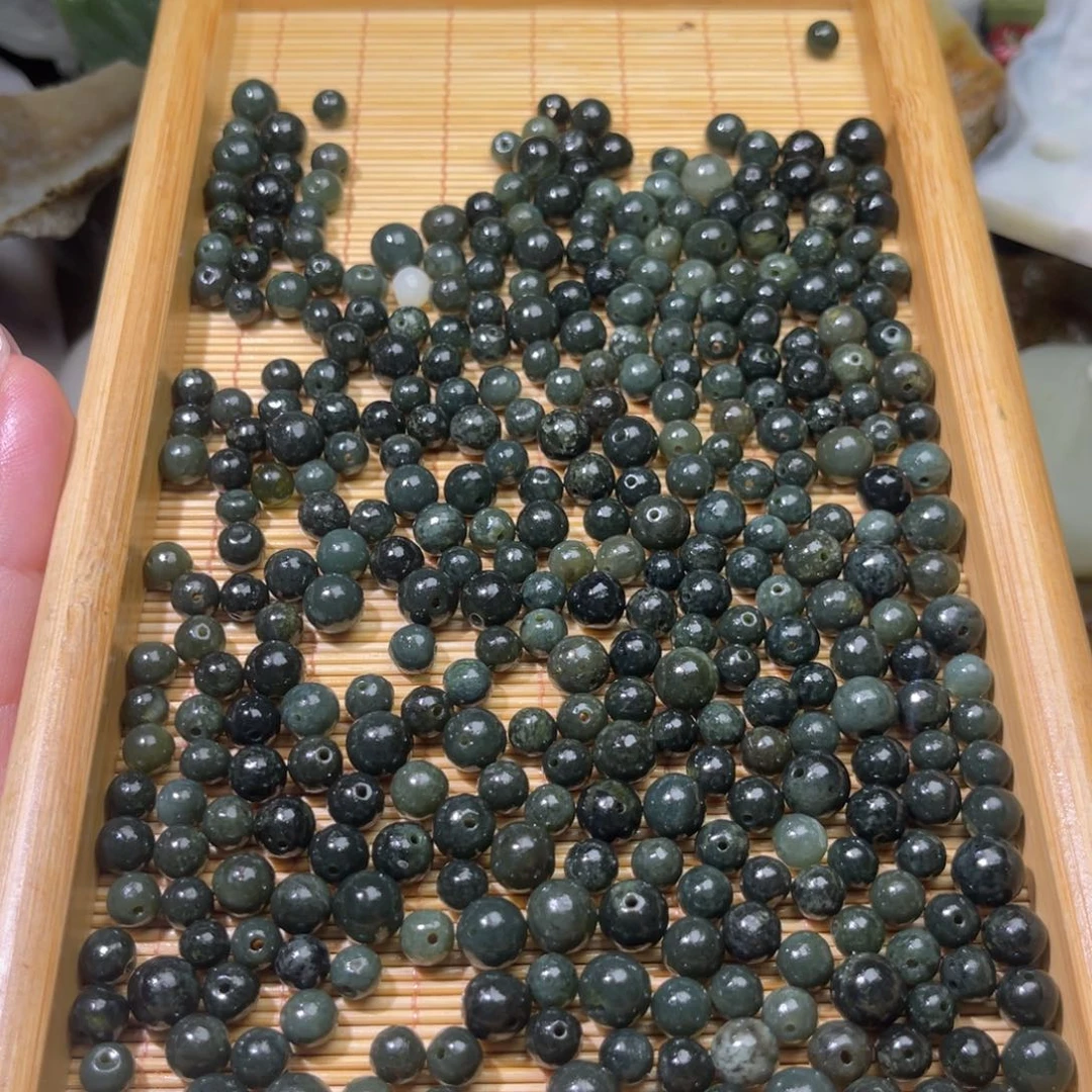 未镶嵌和田玉车挂