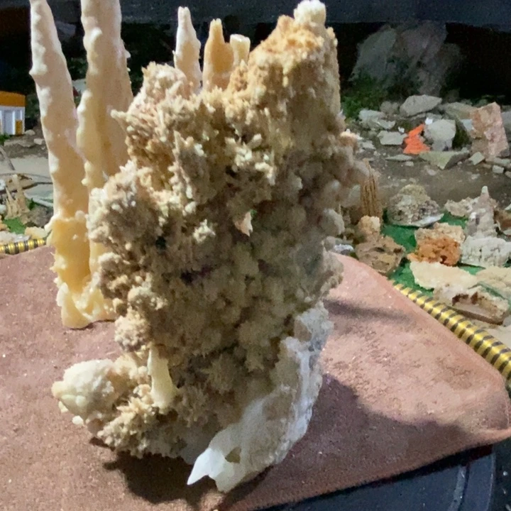 伟***哥玛瑙/玉髓合金挂件