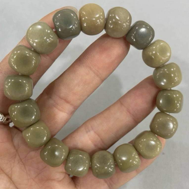 M286白玉菩提六方卡1.1单圈手串