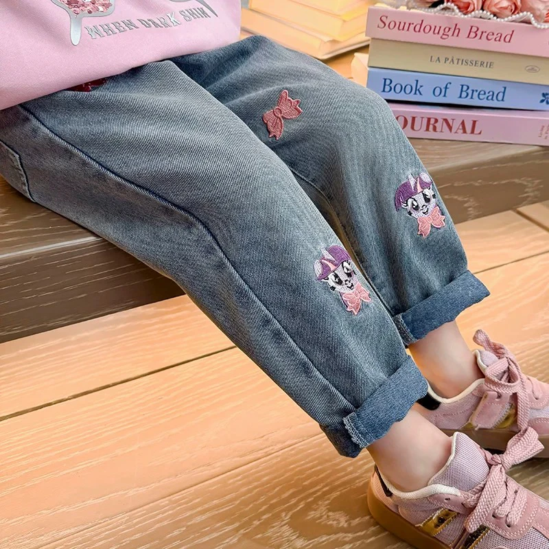 女童春秋装小马牛仔裤洋气2025新款宝宝春季哈伦裤儿童外穿长裤子