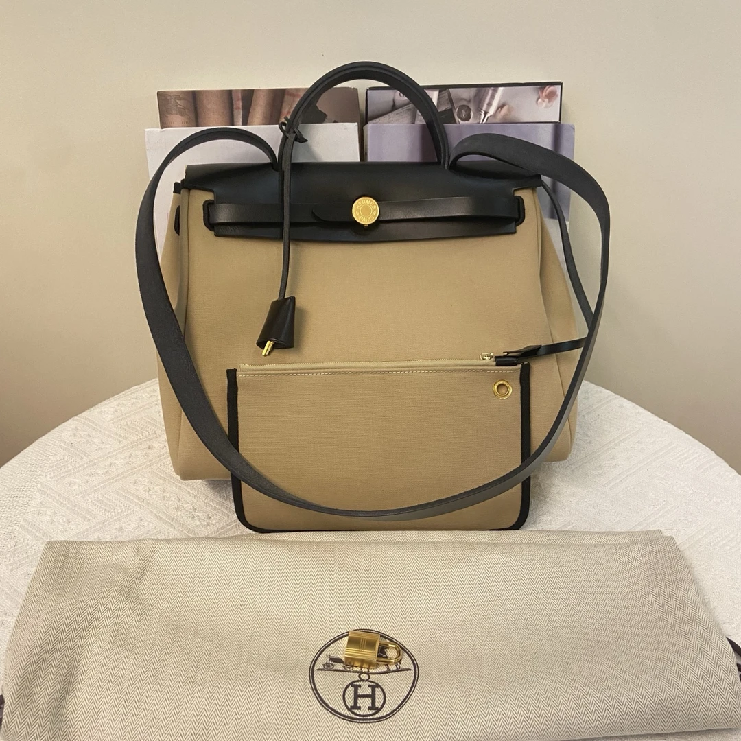 99新 Hermes/爱马仕 黑色拼风衣灰herbag31 B刻