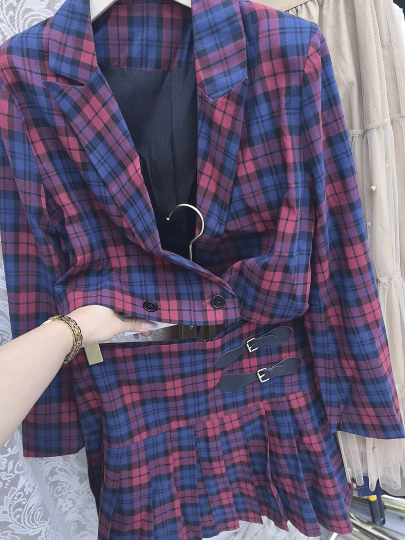 春季减龄小香风格子西装半身裙穿搭套装