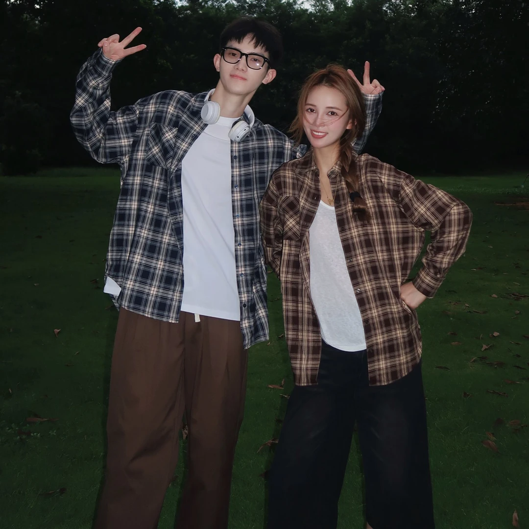 早秋衬衫女高级感轻奢减龄洋气2025新款情侣装复古春秋夏款外套男