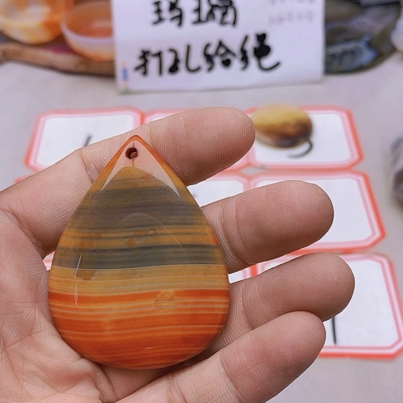 【闪购商品】玛瑙/玉髓未镶嵌珠宝半成品石**财