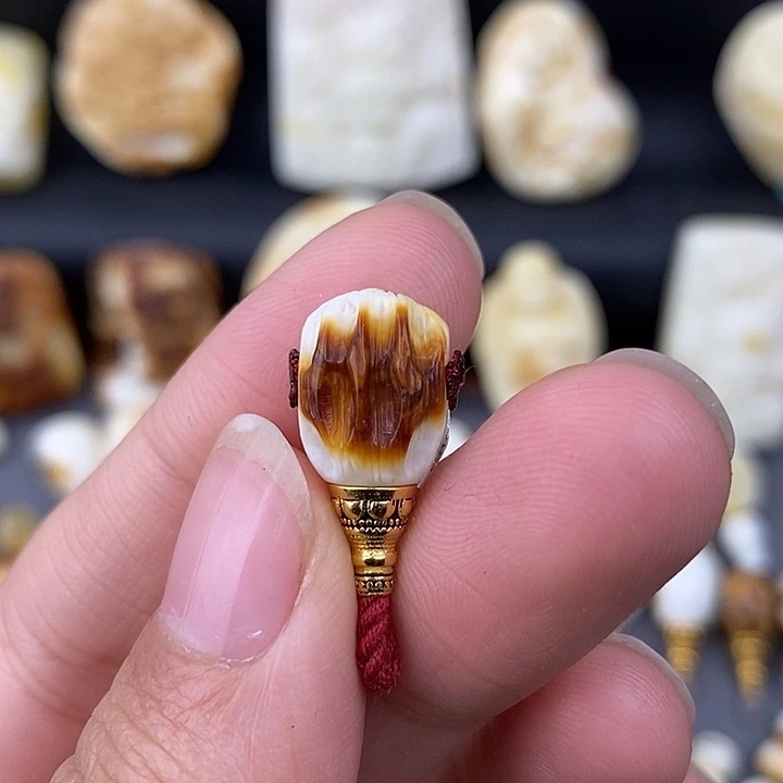 琥珀未镶嵌裸石9三通c862