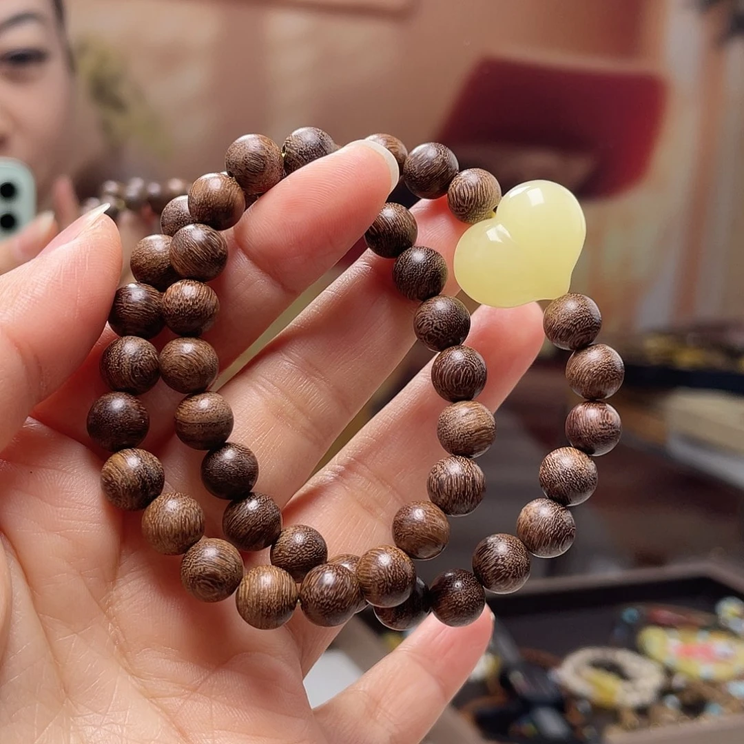 琥珀未镶嵌裸石手串