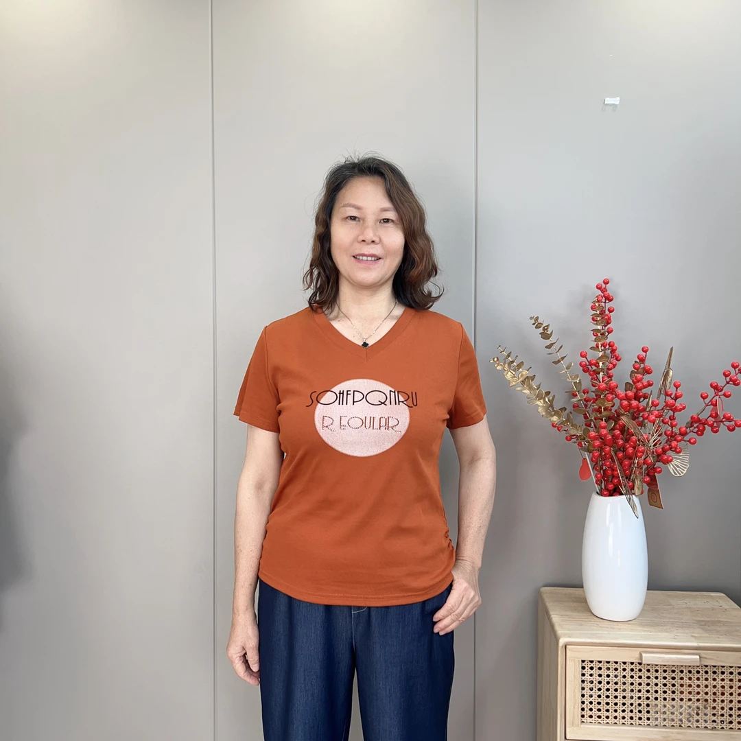 2025夏季新款V领棉上衣减龄时尚休闲短袖薄款夏季气质休闲T恤