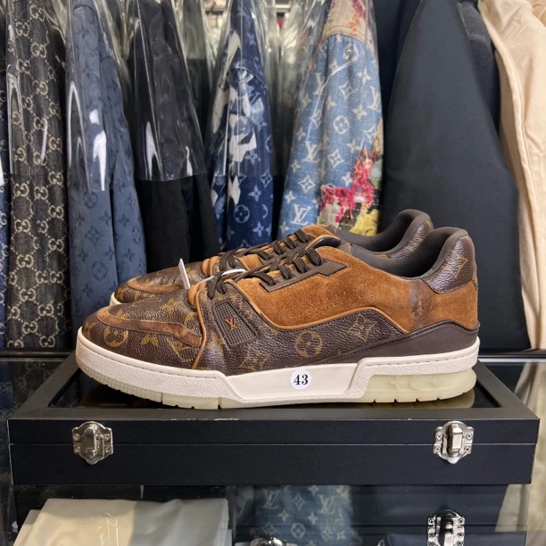 99新 LouisVuitton/路易威登 trainer老花/43码/原盒