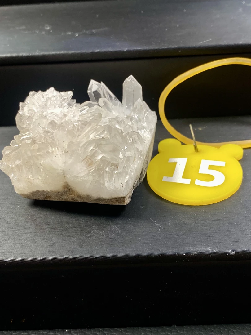 白水晶簇矿标摆件办公室玄关桌面造景创意摆件家装摆件