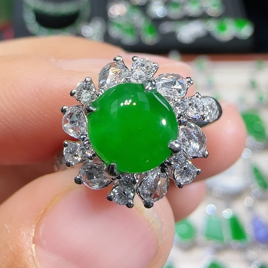 翡翠吊坠(不含链)18K金镶嵌