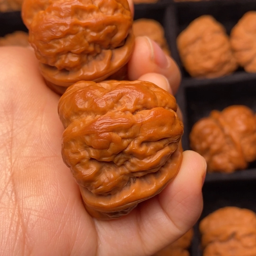 文玩核桃吊坠秦岭野生核桃