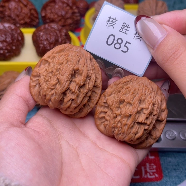 把件文玩核桃虎头44.085