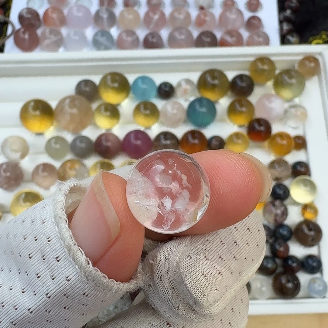 小***酱未镶嵌颈饰水晶定制