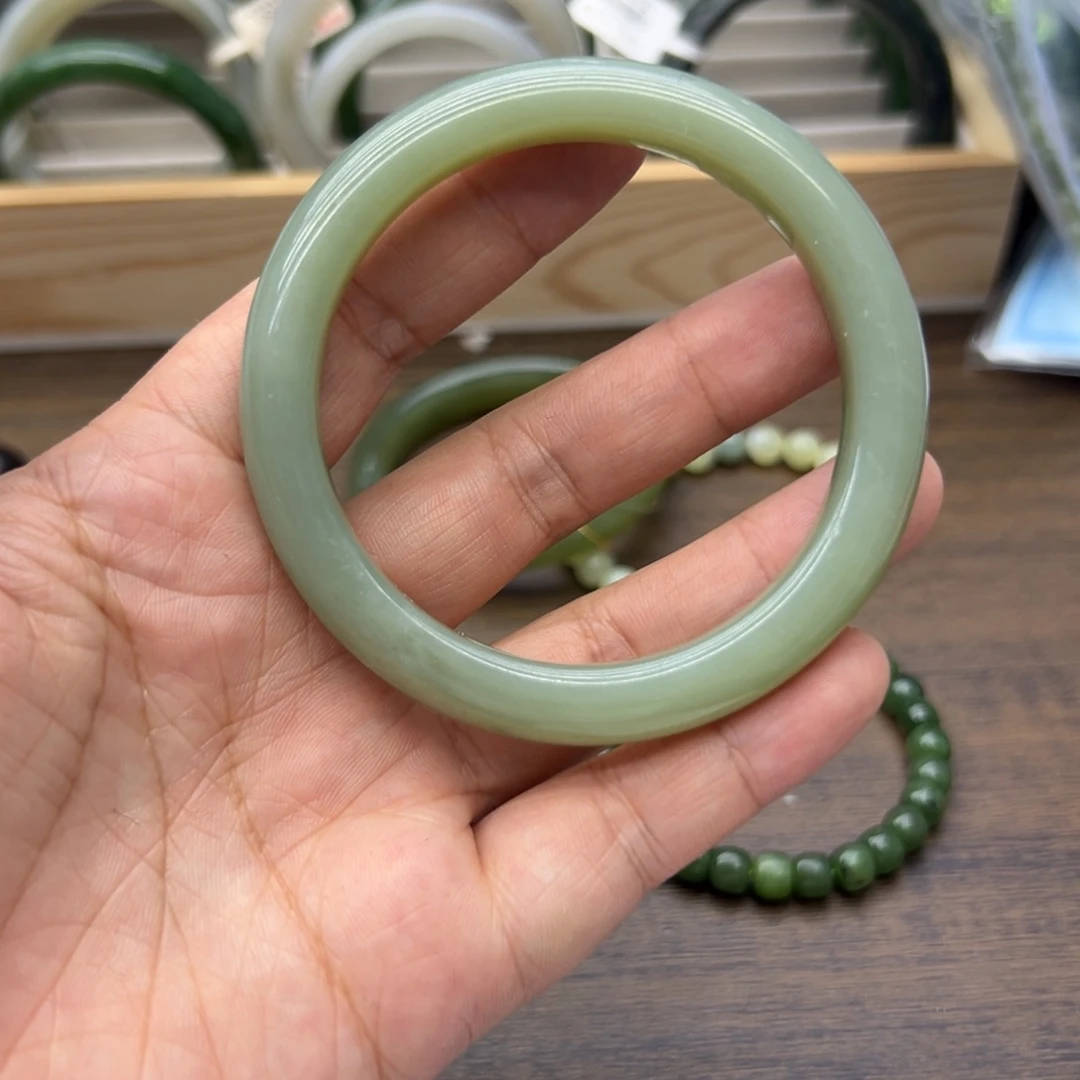 和田玉未镶嵌手镯59圈围560