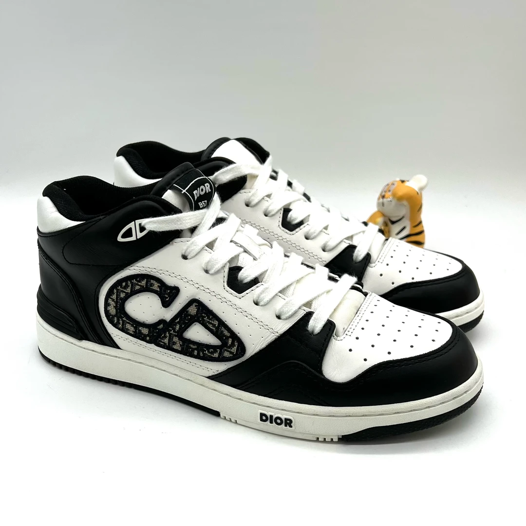 99新 DIOR/迪奥 男士黑配色 dior B57 中帮板鞋CD大logo系带 40码