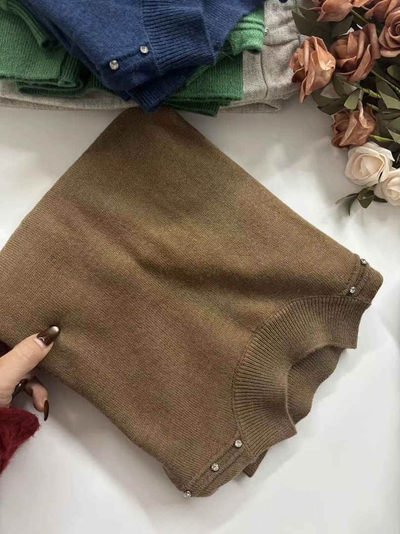 【玉姐家】冬季新款重工水钻羊毛打底上衣f639 J02941