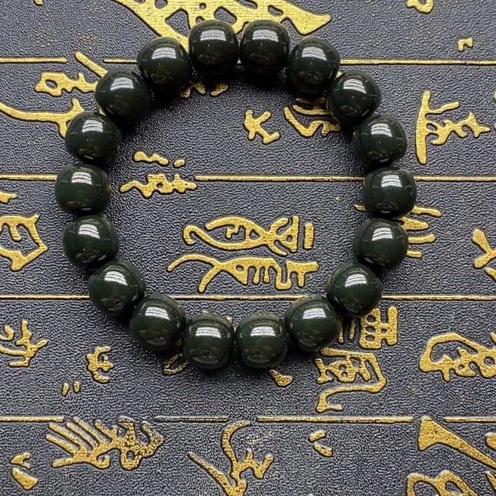 V***5和田玉未镶嵌手链