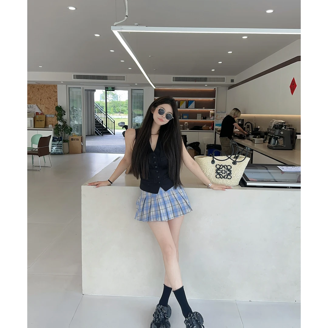 21DEGREES【伯爵公主】黑色牛仔收腰显瘦马甲杏色蓝格百褶裙