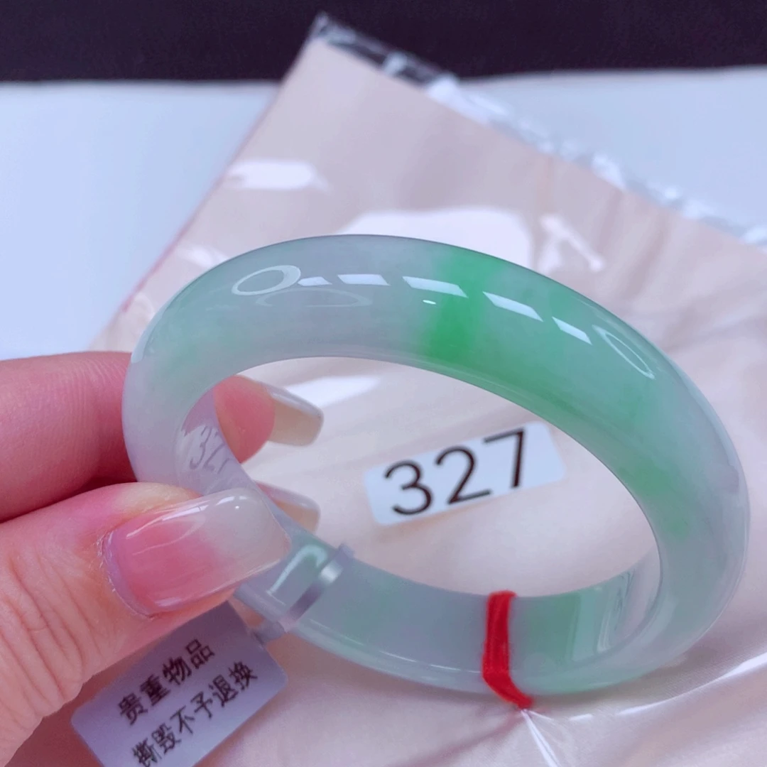 未镶嵌手镯翡翠手镯