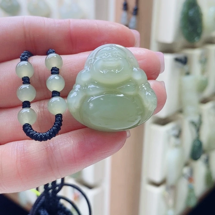 燕***和田玉未镶嵌颈饰