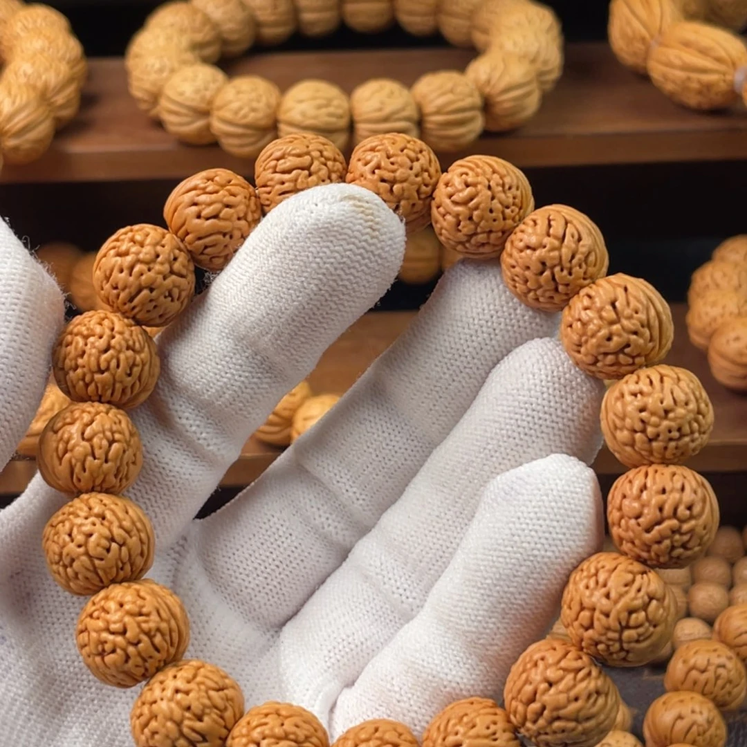 信***障吊坠桃核野生盘龙