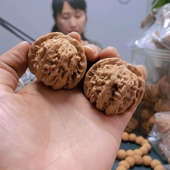【闪购商品】把件文玩核桃44.5四座楼