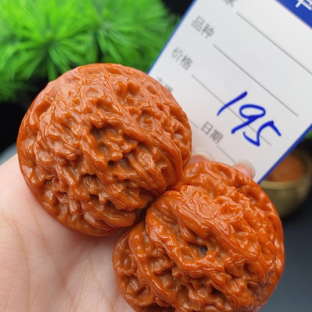 文玩核桃把件44红狮子195