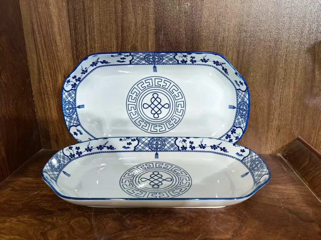 B758景德镇制陶瓷中国结鱼盘30厘米长度2件