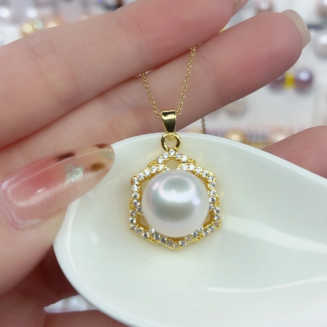 淡水珍珠合金颈饰