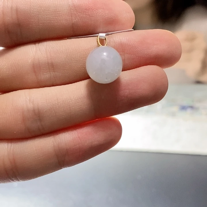 翡翠18K金镶嵌吊坠(赠链)