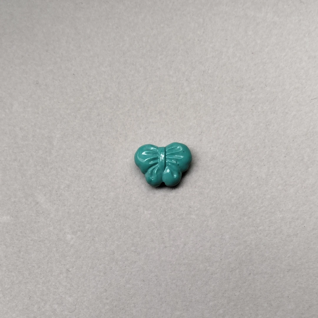 绿松石精雕蝴蝶结,11.8*8.8*4.5