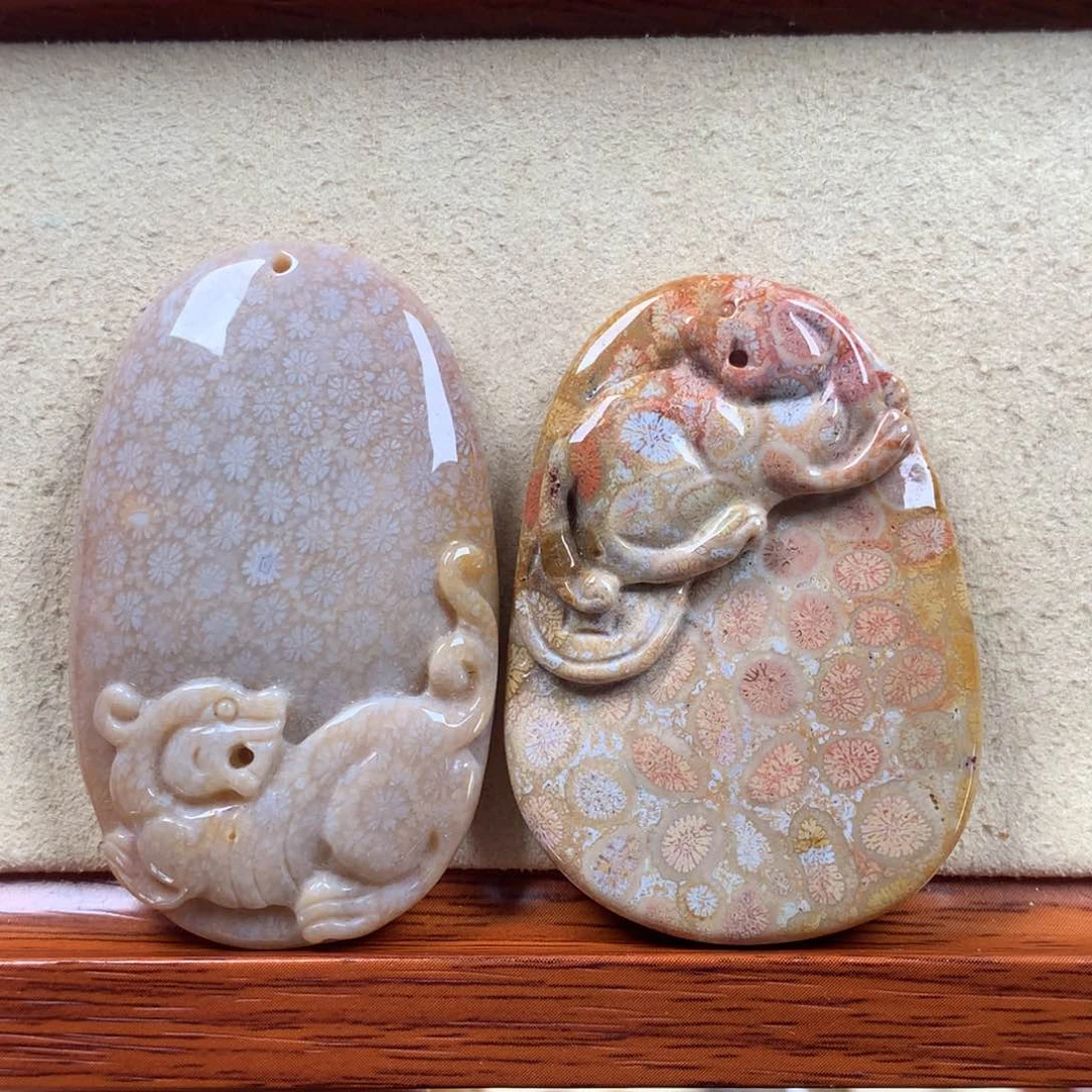 未镶嵌貔貅雕刻吊坠漏100/个，可挑。19硅化珊瑚（珊瑚玉）
