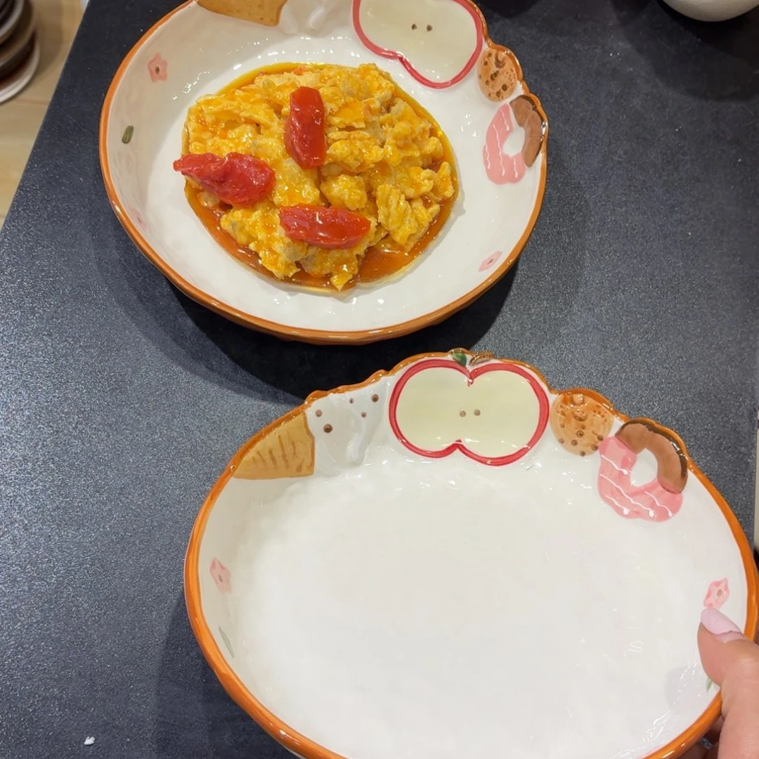 瓷两个8.5寸深盘两个