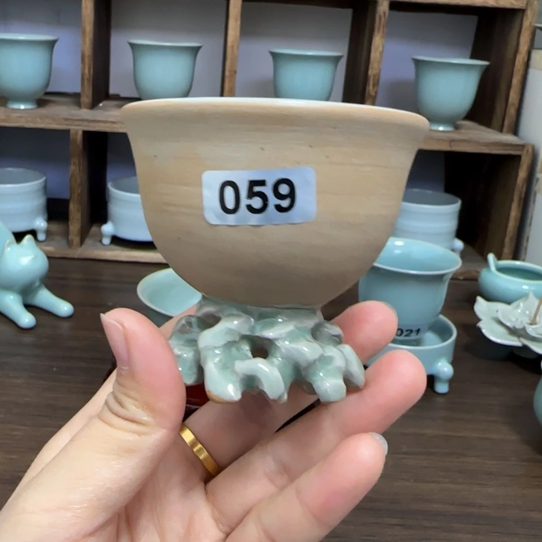 微瑕059全手工太湖石杯