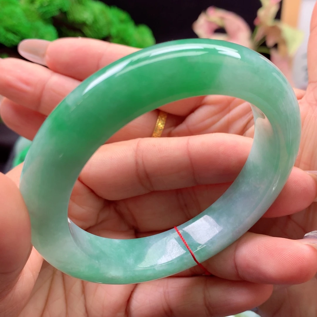 未镶嵌手镯翡翠缅甸