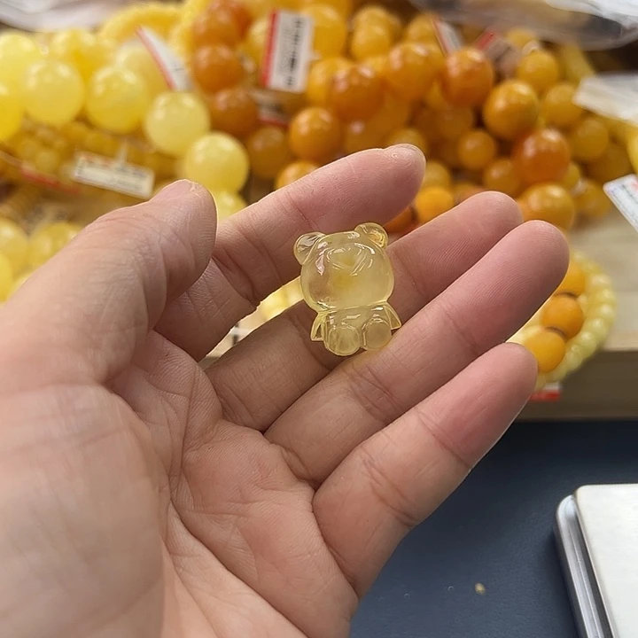 未镶嵌琥珀珠宝奇石