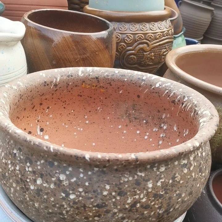 红陶口30高18瑕疵