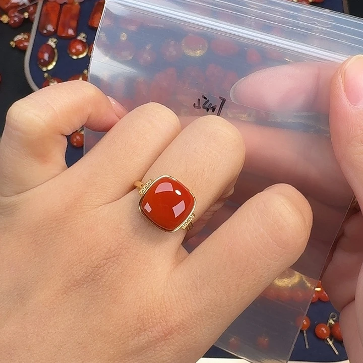 水***i南红玛瑙银S925镶嵌戒指