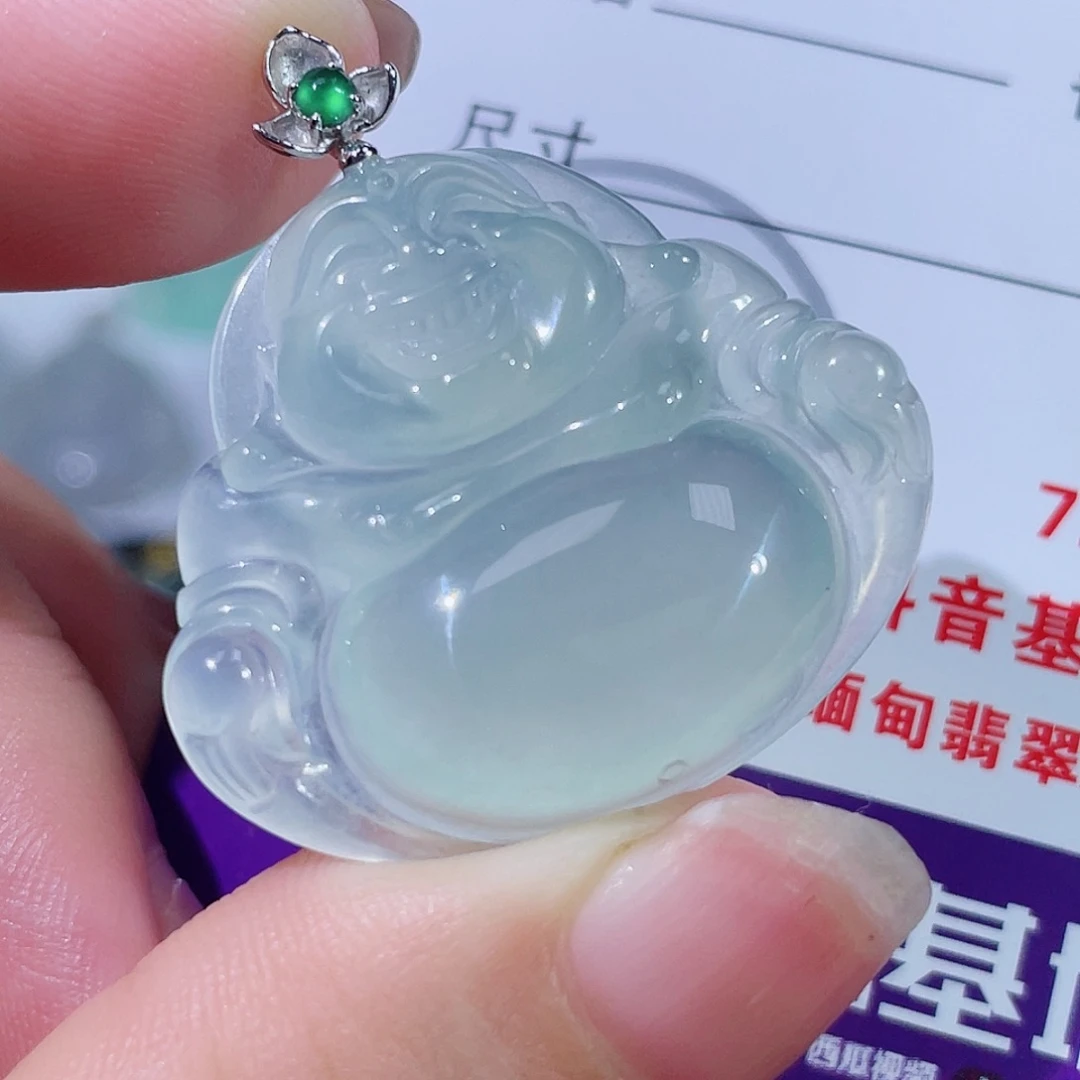 翡翠18K金镶嵌颈饰佛公