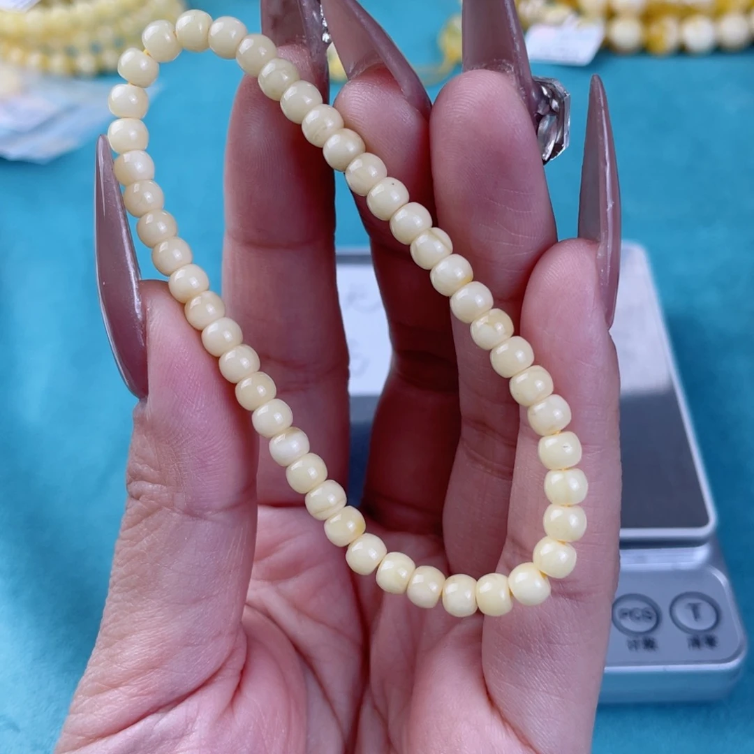 蜜蜡裸石未镶嵌蜜蜡29