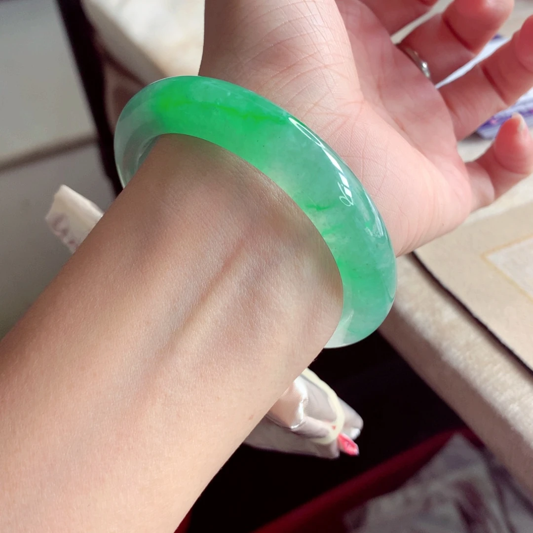 菩***然翡翠未镶嵌手镯分单2A