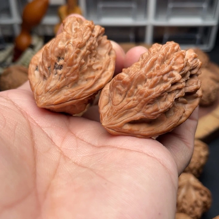 桃核把件野生原树壁虎34头货