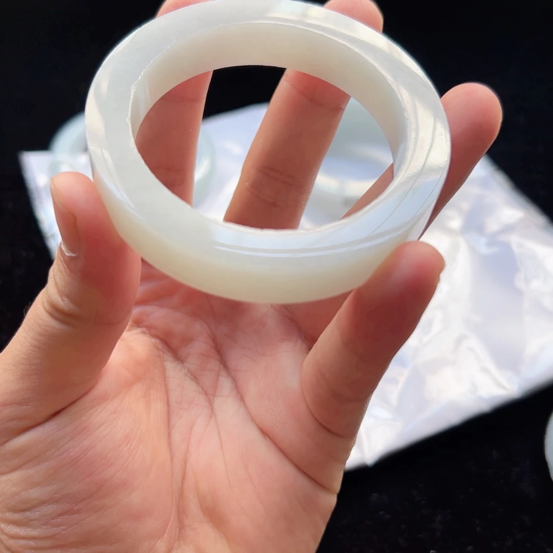 未镶嵌天然缅甸翡翠a货 定制翡翠红*仔