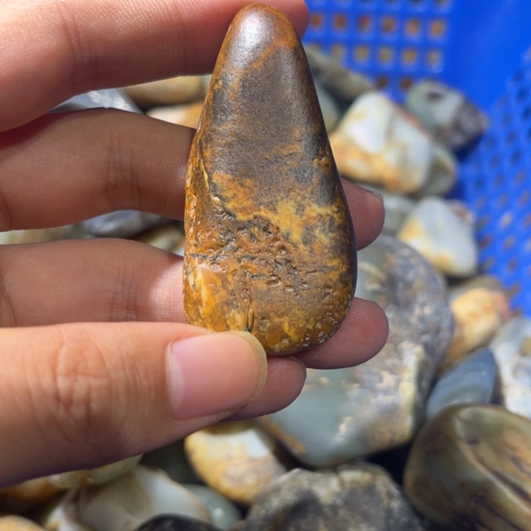 和田玉（子料）未镶嵌挂件