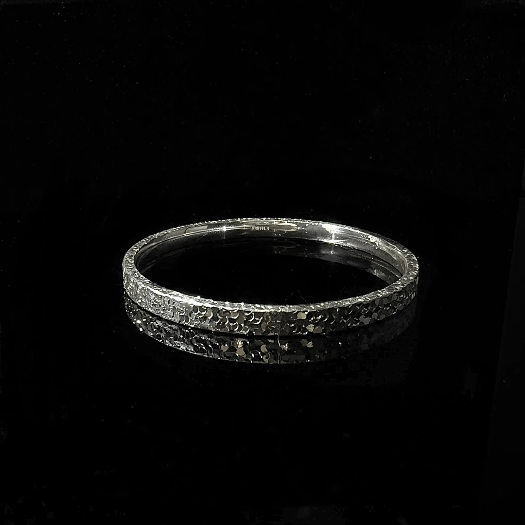 万翡恋 足银手镯 S999碎碎冰足银女实心闭口纯银轻奢手镯A289200