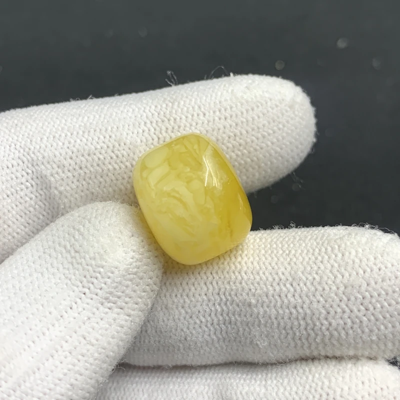 D1143保真原矿俄料尺寸17.4*13.8mm蜜蜡墩子老型单颗隔珠微瑕放漏