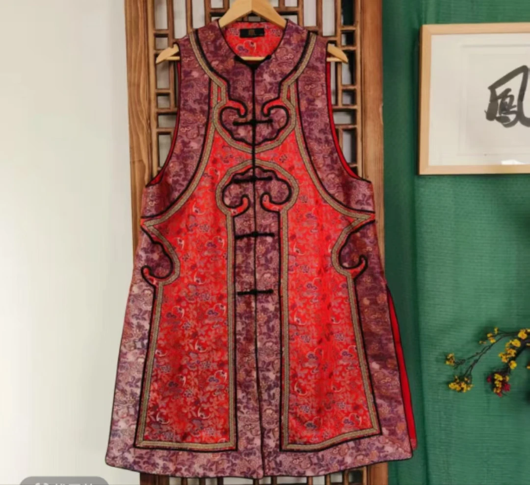 凤徕兮私人定制红底暗纹花拼紫色如意边对襟盘扣马甲（LS578-2）
