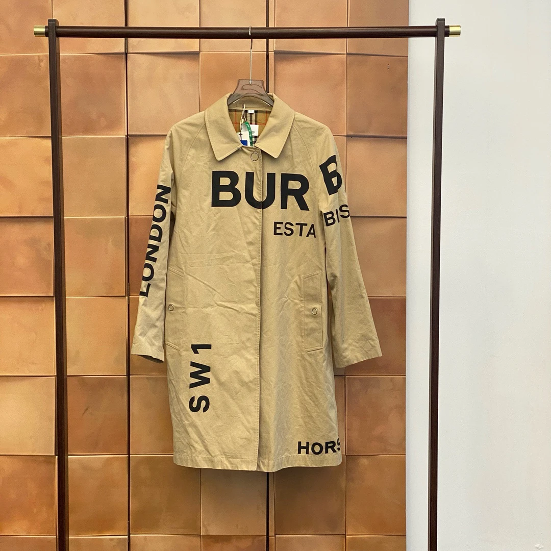 99新 BURBERRY/博柏利 爆款卡其色格纹弹幕logo风衣/42码/30778